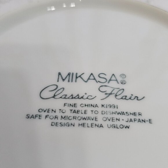 Mikasa Classic Flair Serving Bowl 10" white embossed Calla Lilies rim - Picture 7 of 7